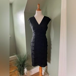 ADRIANNA PAPELL Black Evening Dress  size 10